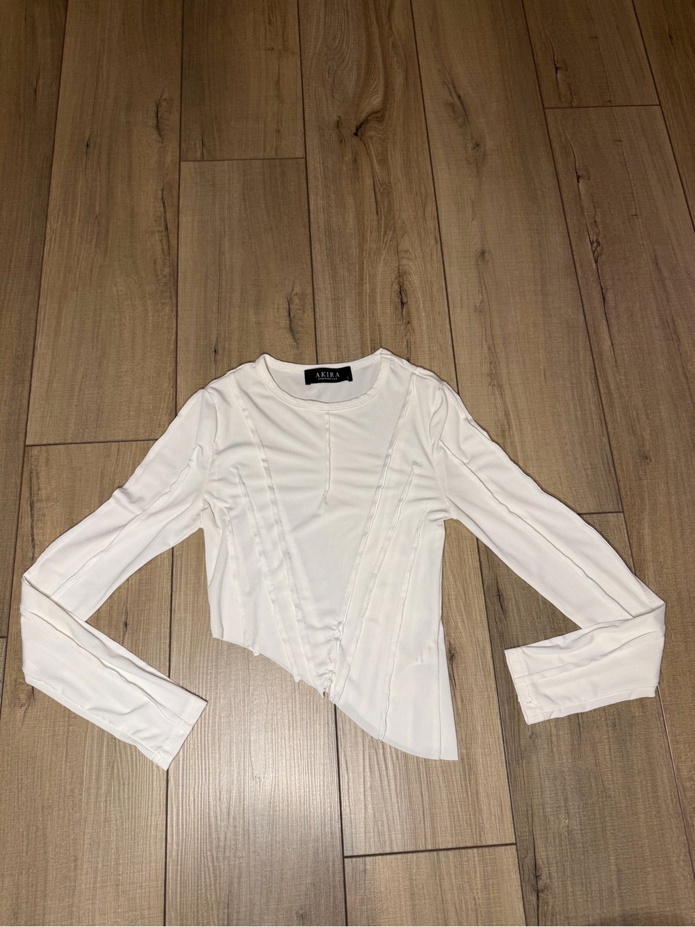 AKIRA White Asymmetric Ribbed Tip Exposed Seam Y2K Long Sleeve S